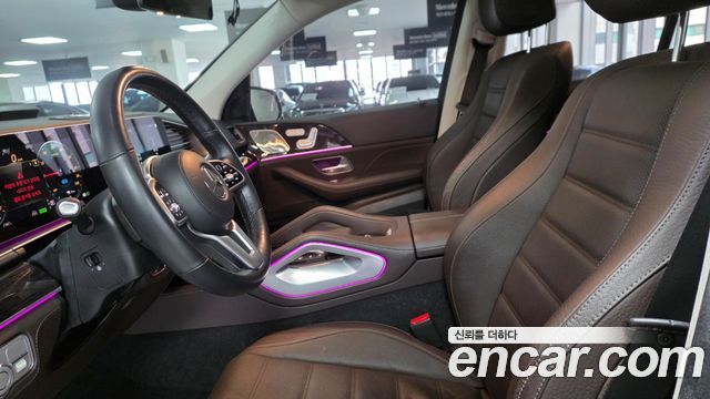 Mercedes-Benz GLE-Class 2022 — photo 10