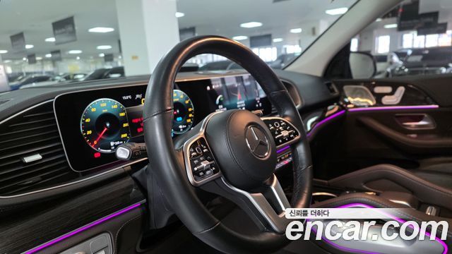 Mercedes-Benz GLE-Class 2022 — photo 14