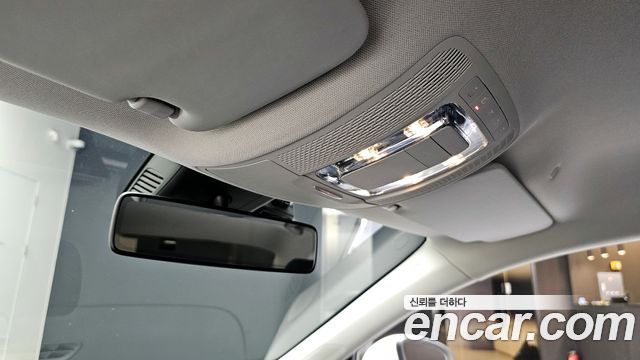 Mercedes-Benz A-Class 2020 — photo 17