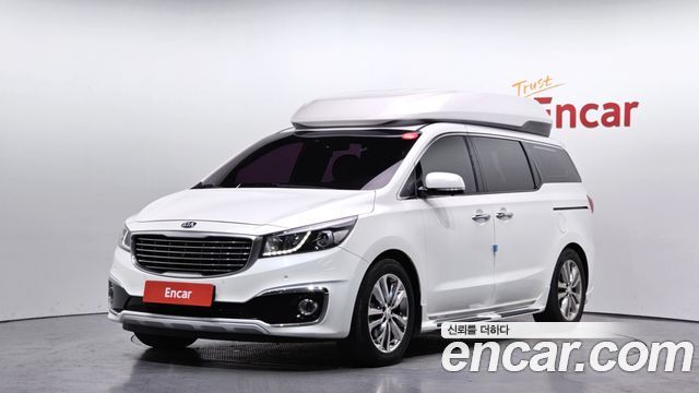 Kia Canival 2017 — photo 1
