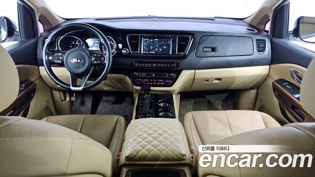 Kia Canival 2017 — photo 7