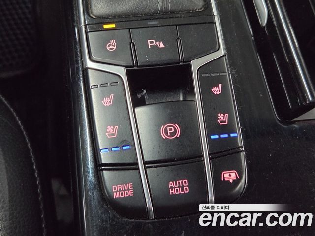 Kia K7 2017 — photo 10
