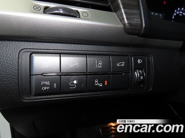 KG Mobility Rexton 2018 — photo 14