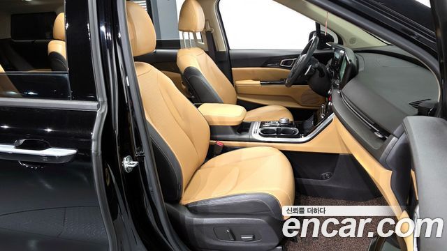 Kia Canival 2022 — photo 11