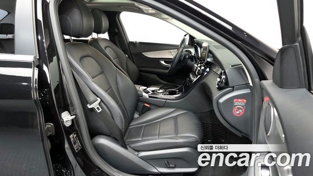 Mercedes-Benz C-Class 2015 — photo 11