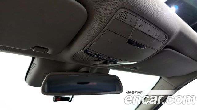 Mercedes-Benz C-Class 2015 — photo 18