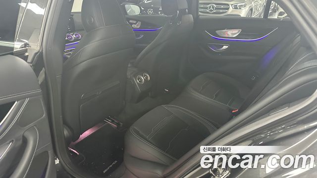 Mercedes-Benz AMG GT 2022 — photo 10