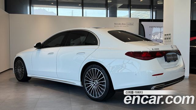 Mercedes-Benz E-Class 2025 — photo 3