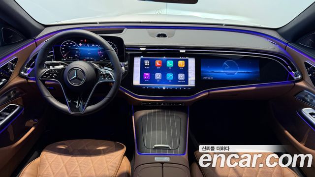 Mercedes-Benz E-Class 2025 — photo 14