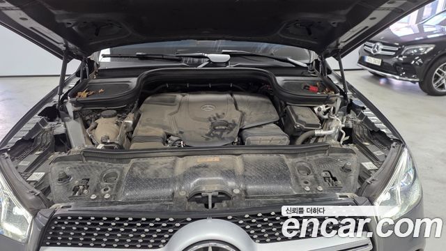 Mercedes-Benz GLE-Class 2022 — photo 6