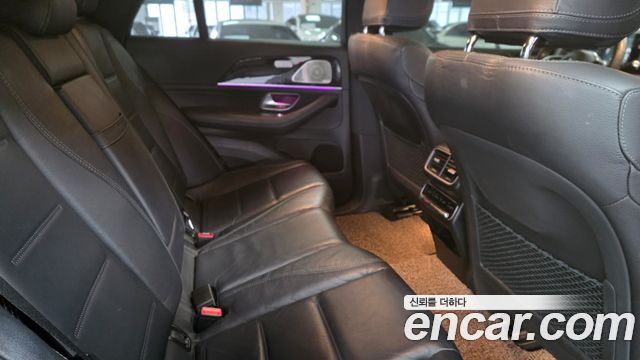 Mercedes-Benz GLE-Class 2022 — photo 9