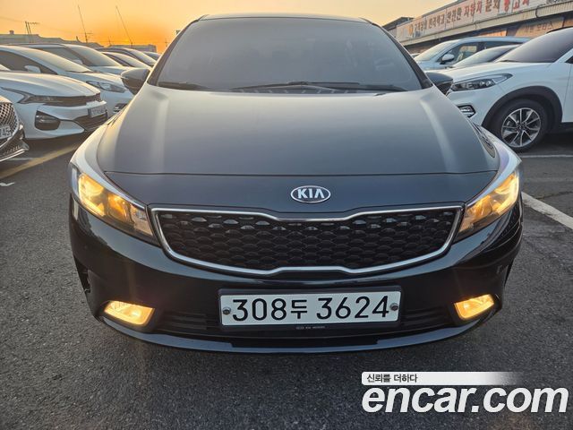 Kia K3 2017 — photo 2