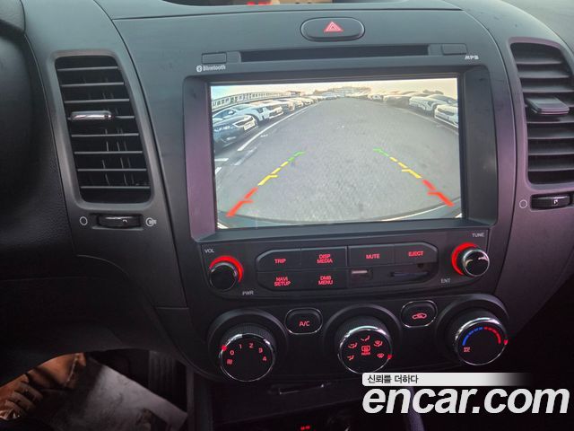 Kia K3 2017 — photo 8