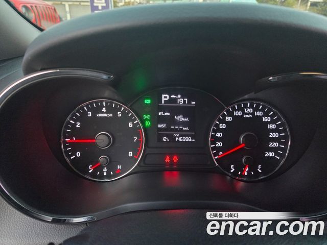 Kia K3 2017 — photo 20
