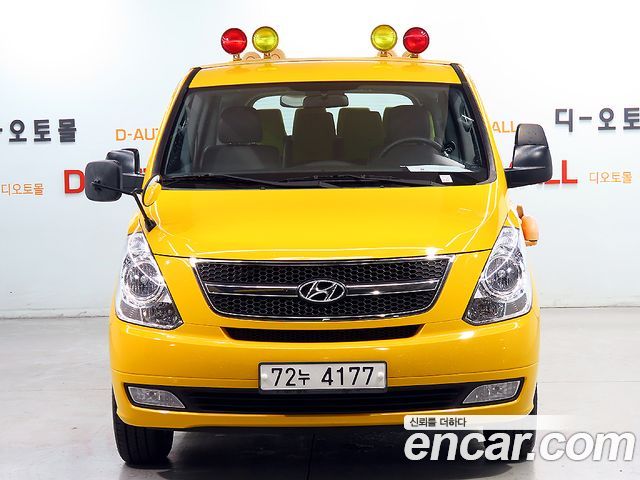 Hyundai Starex 2015 — photo 1