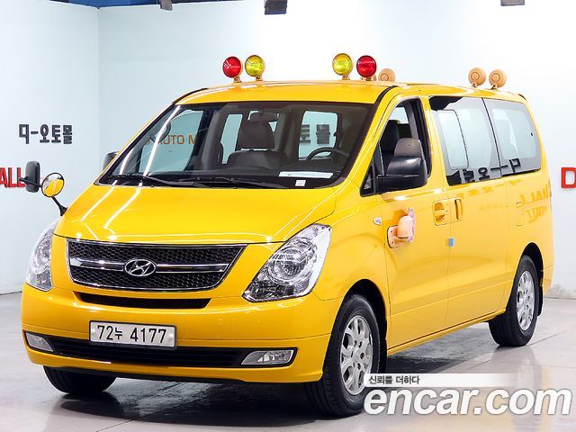Hyundai Starex 2015 — photo 2