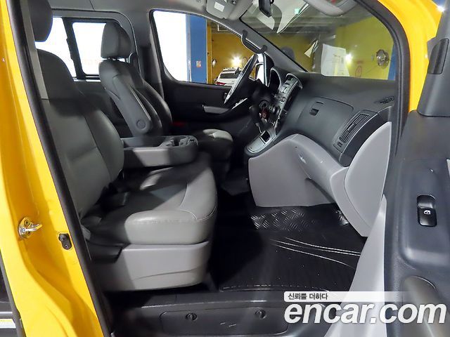 Hyundai Starex 2015 — photo 6