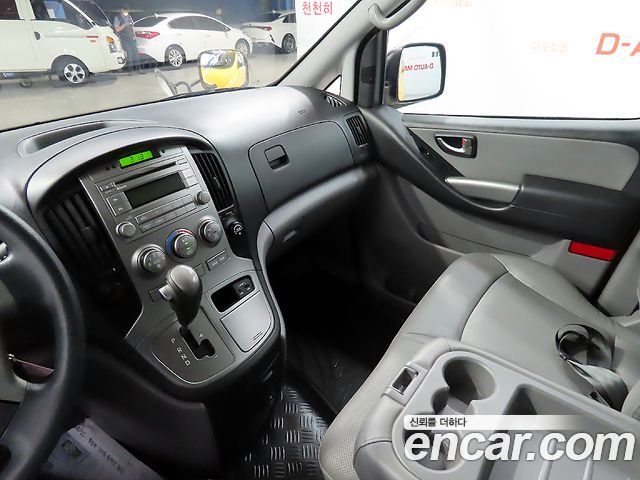 Hyundai Starex 2015 — photo 17