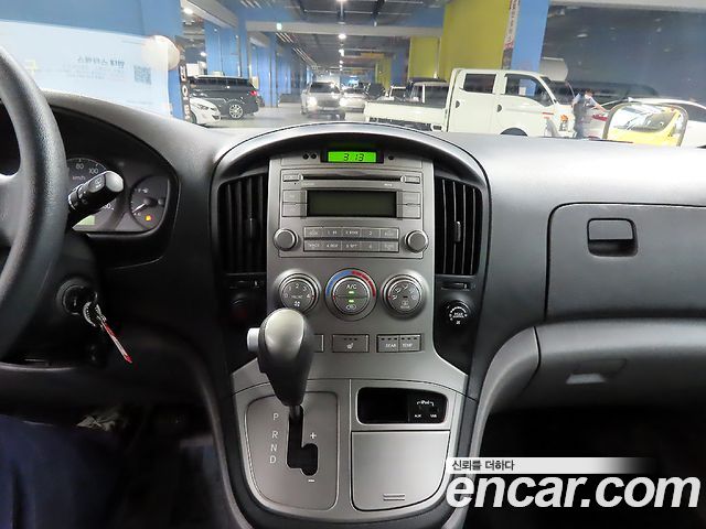 Hyundai Starex 2015 — photo 18