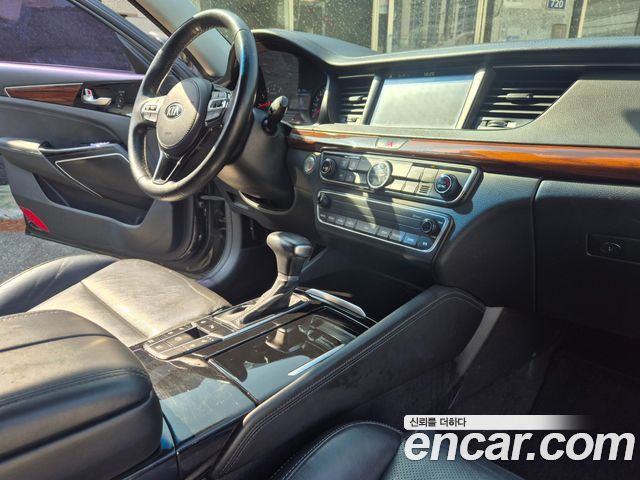 Kia K7 2016 — photo 14