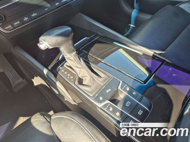 Kia K7 2016 — photo 15