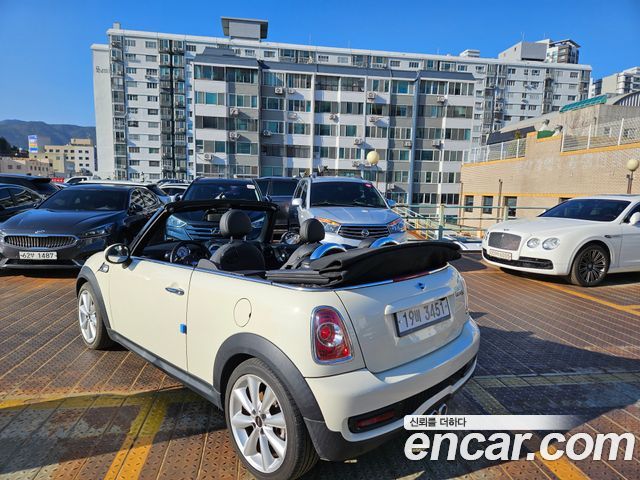 Mini Cooper Convertible 2012 — photo 4