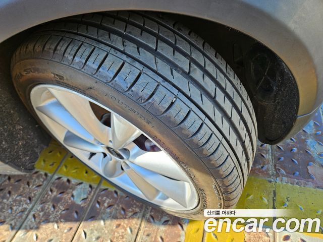 Mini Cooper Convertible 2012 — photo 10