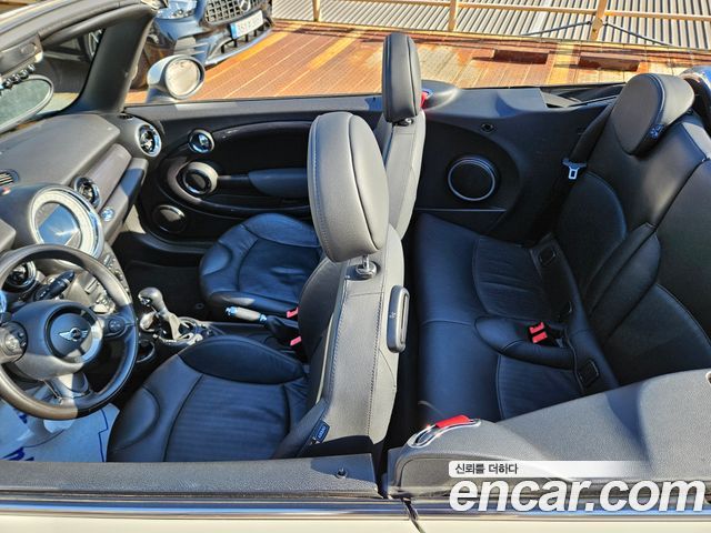 Mini Cooper Convertible 2012 — photo 15