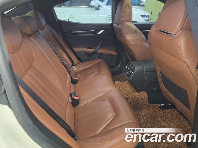 Maserati Ghibli 2019 — photo 9
