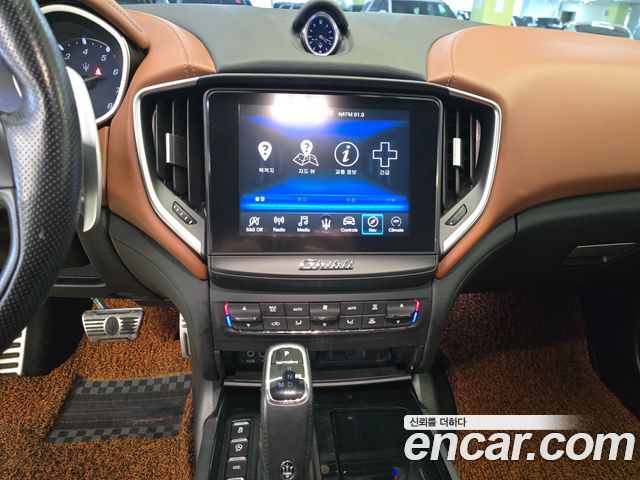 Maserati Ghibli 2019 — photo 15