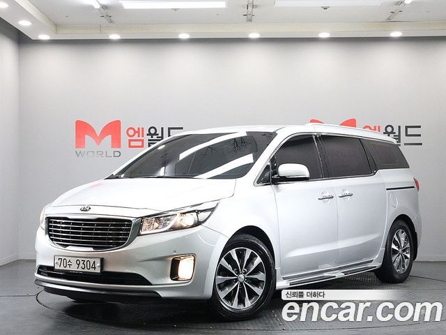 Kia Canival 2017 — photo 1