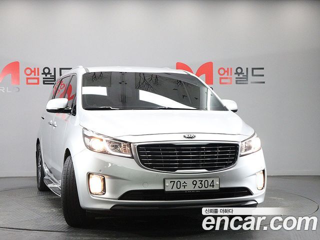 Kia Canival 2017 — photo 2