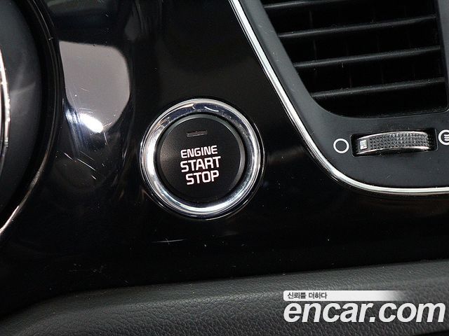 Kia Canival 2017 — photo 11