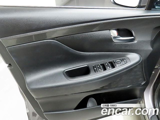 Hyundai Santafe 2021 — photo 11