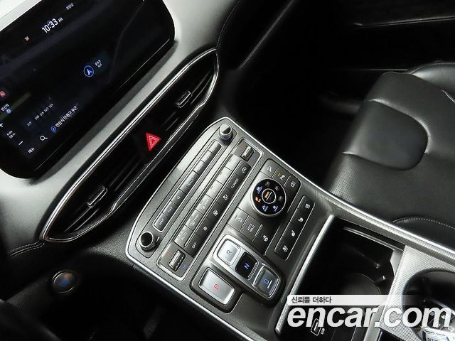 Hyundai Santafe 2021 — photo 17