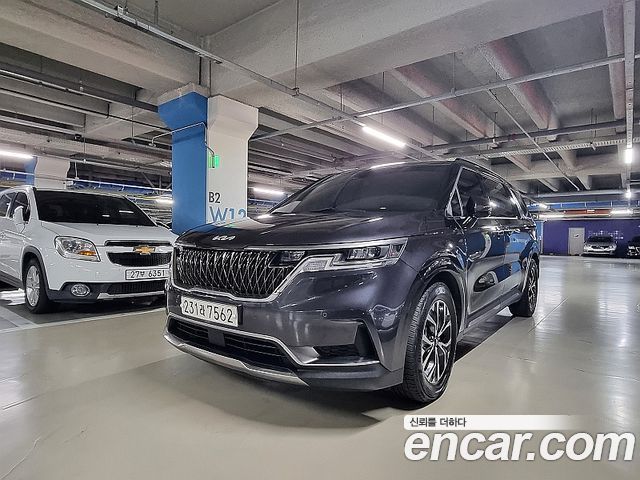 Kia Canival 2022 — photo 2