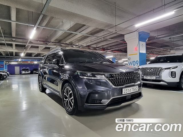 Kia Canival 2022 — photo 3