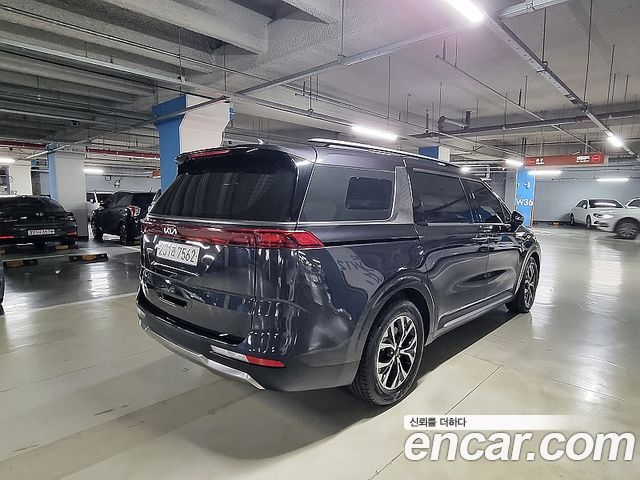 Kia Canival 2022 — photo 5