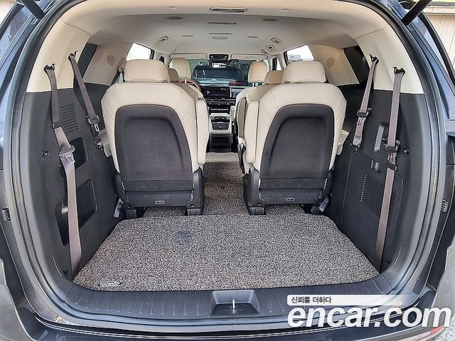 Kia Canival 2022 — photo 19