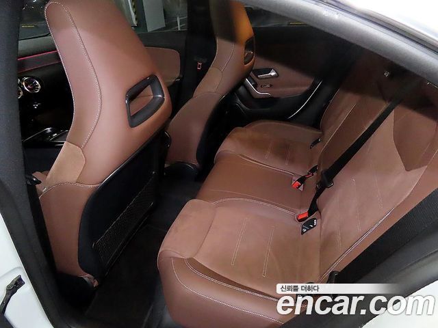Mercedes-Benz CLA-Class 2024 — photo 8