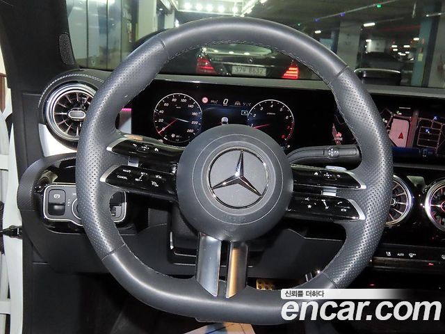 Mercedes-Benz CLA-Class 2024 — photo 9