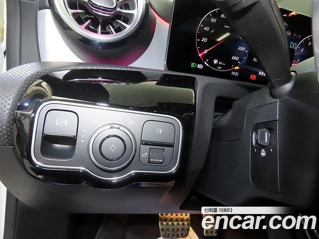 Mercedes-Benz CLA-Class 2024 — photo 15