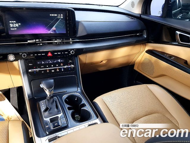 Kia Canival 2022 — photo 10