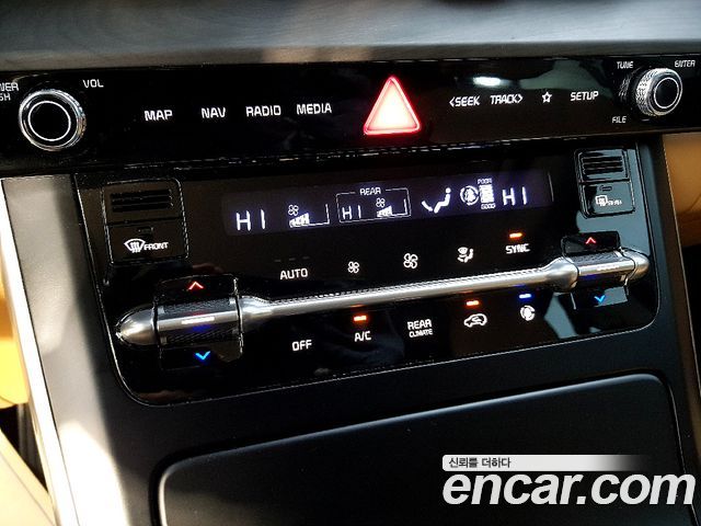 Kia Canival 2022 — photo 11