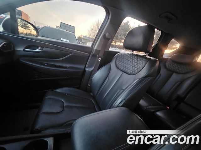 Hyundai Santafe 2019 — photo 17