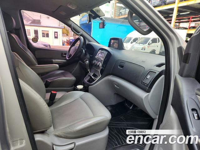 Hyundai Starex 2014 — photo 10
