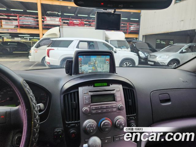 Hyundai Starex 2014 — photo 11