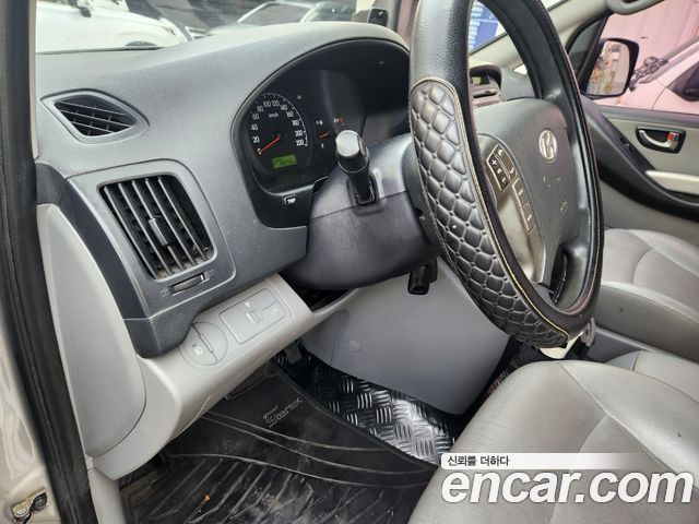 Hyundai Starex 2014 — photo 15