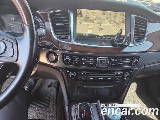 Hyundai Equus 2015 — photo 10