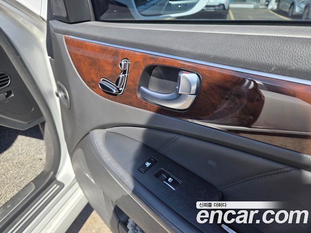 Hyundai Equus 2015 — photo 18